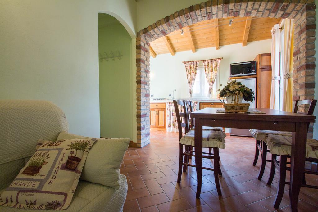 Agriturismo Ada Musso Ss Diano Borello Kamer foto